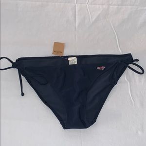 Hollister navy blue bikini bottom NWT. Large.